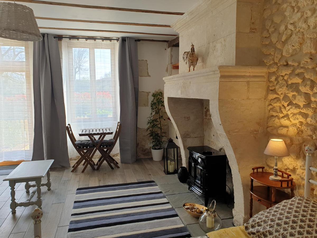 La Vieille Grange - Saint-Privat-Des-Pres Bed & Breakfast エクステリア 写真