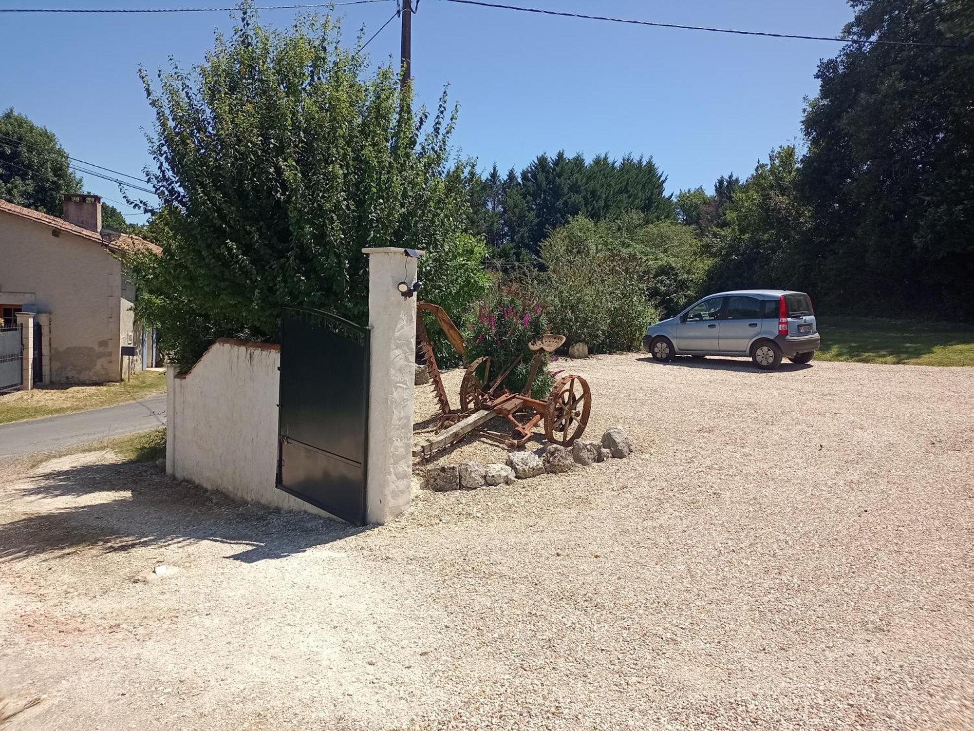La Vieille Grange - Saint-Privat-Des-Pres Bed & Breakfast エクステリア 写真